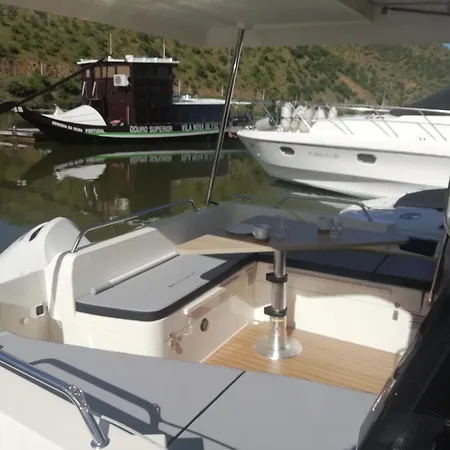 Båthotell Koolhouse Boat Vila Nova de Fozcoa