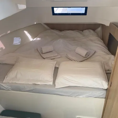 Koolhouse Boat Båthotell