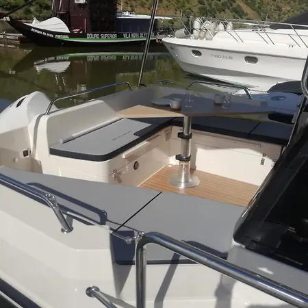 Koolhouse Boat *